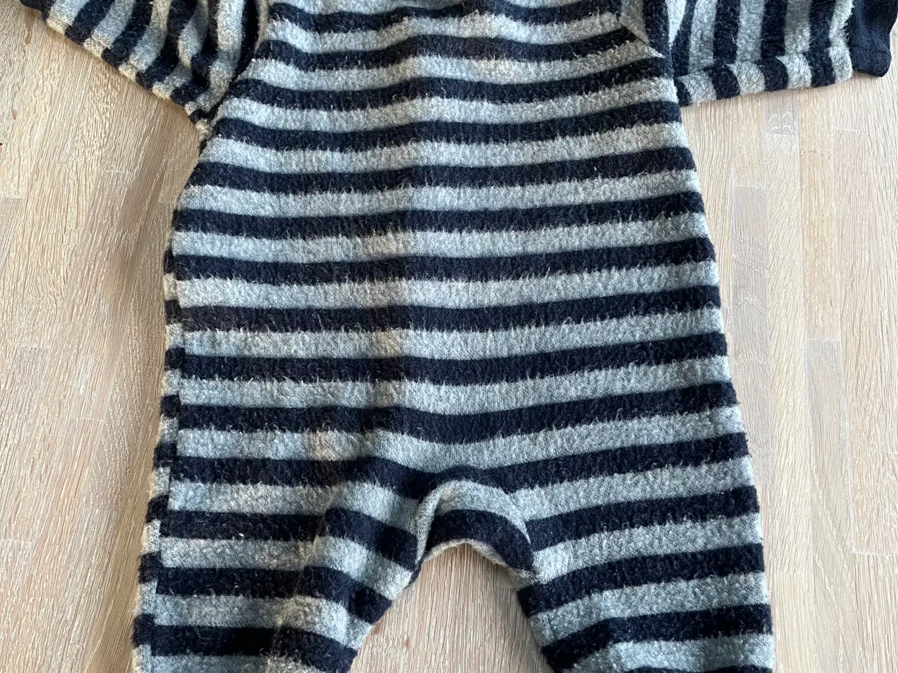 Billede 2 - Ulddragt størrelse 70