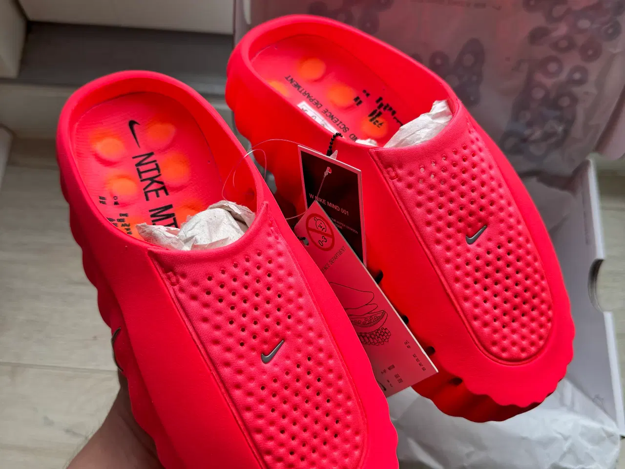 Billede 2 - Nike Mind 001 Slide Solar Red 