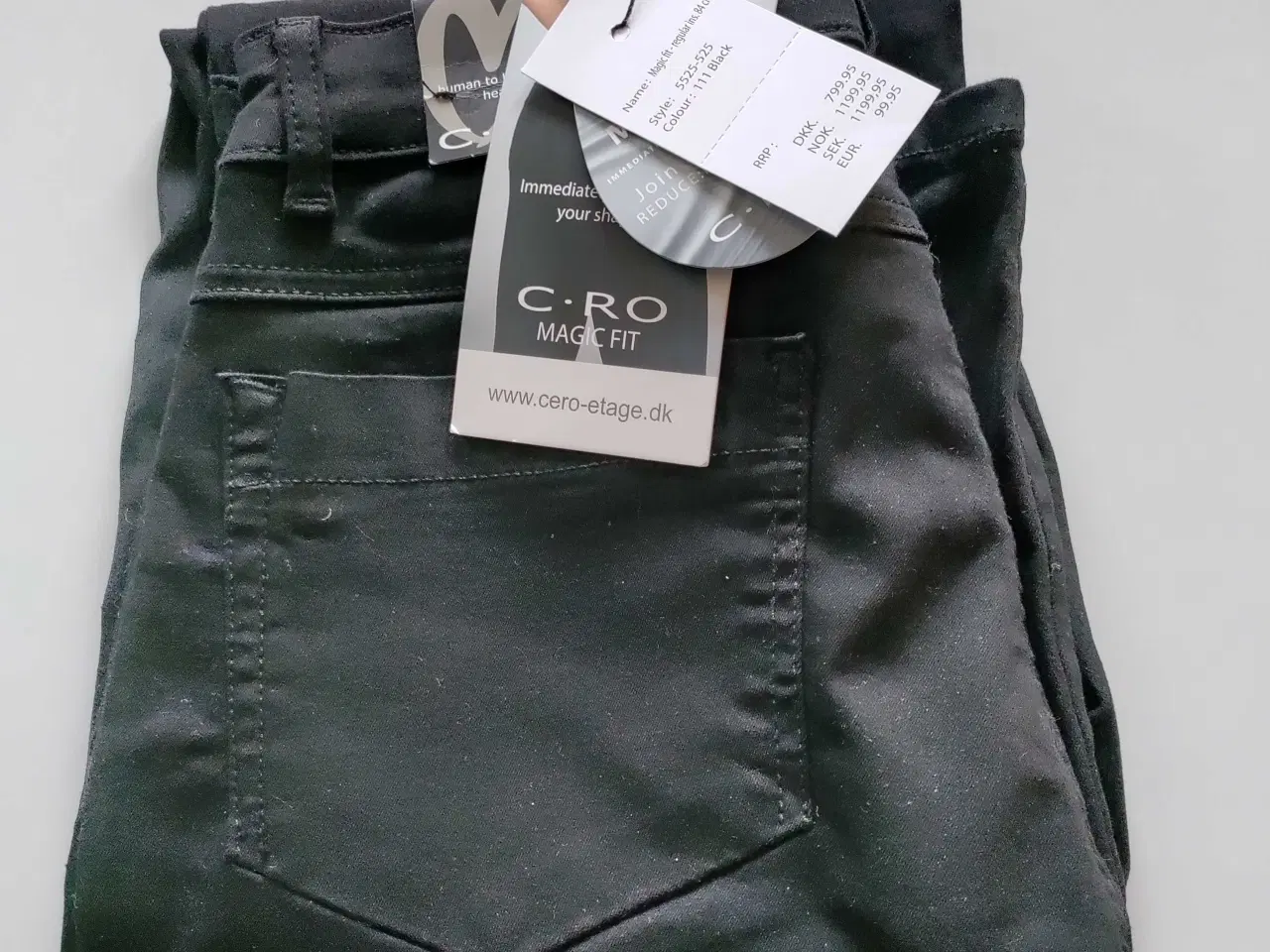 Billede 1 - Nye C RO magic fit jeans