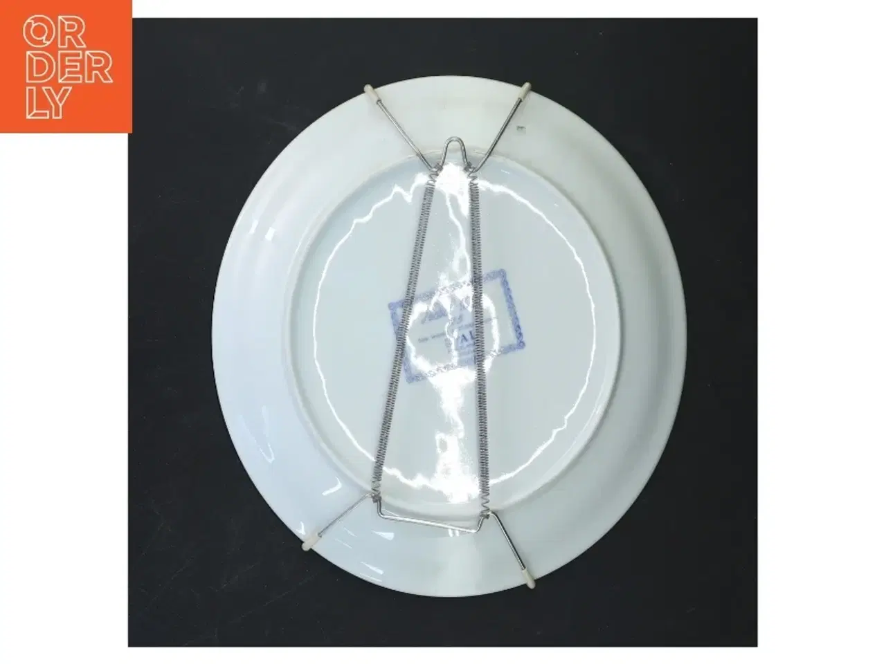 Billede 3 - Dekorativ porcelænstallerken fra Kalev (str. Ø 20 cm)