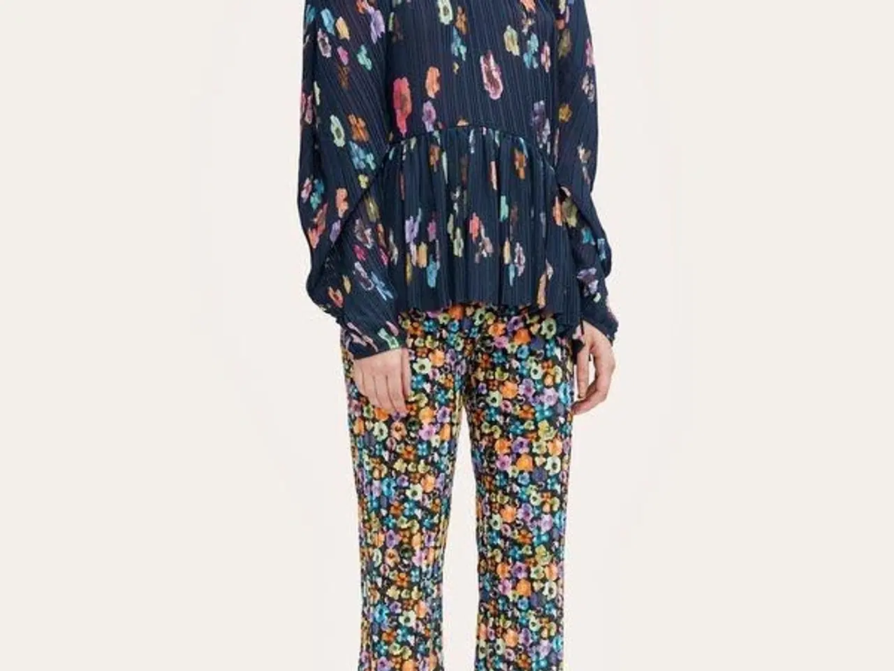 Billede 9 - Stine Goya plisseret bluse