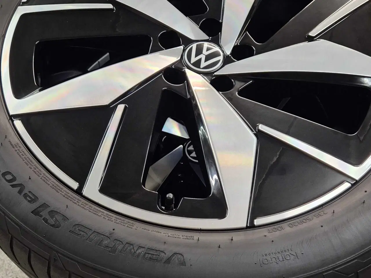 Billede 2 - VW ID.4/ID.5 "GTX" ORIGINAL ALUFÆLGE MED SOMMERDÆ