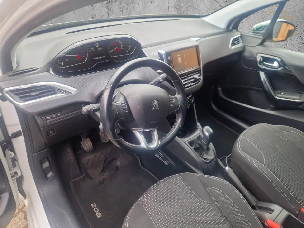 Billede 13 - Peugeot 208 1,6 BlueHDi 100 Envy Sky Van