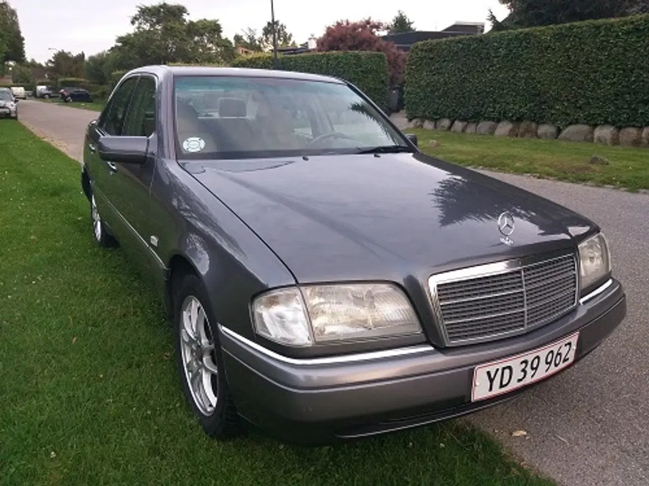 Billede 4 - En af de sjældne til salg - Mercedes c 280 T aut.
