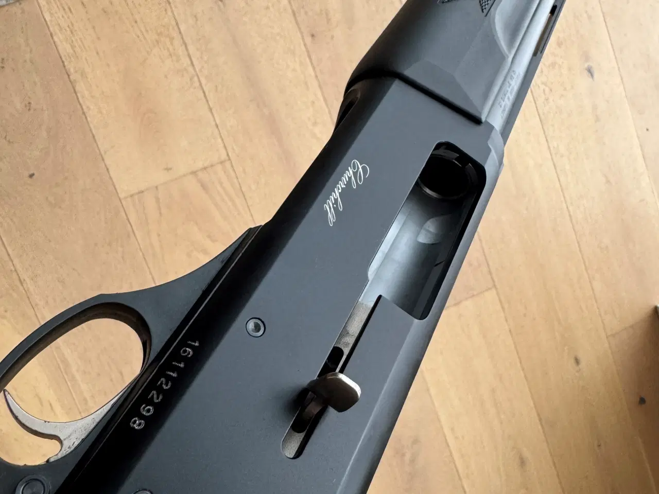 Billede 3 - Churchill Halvautomat LINKS