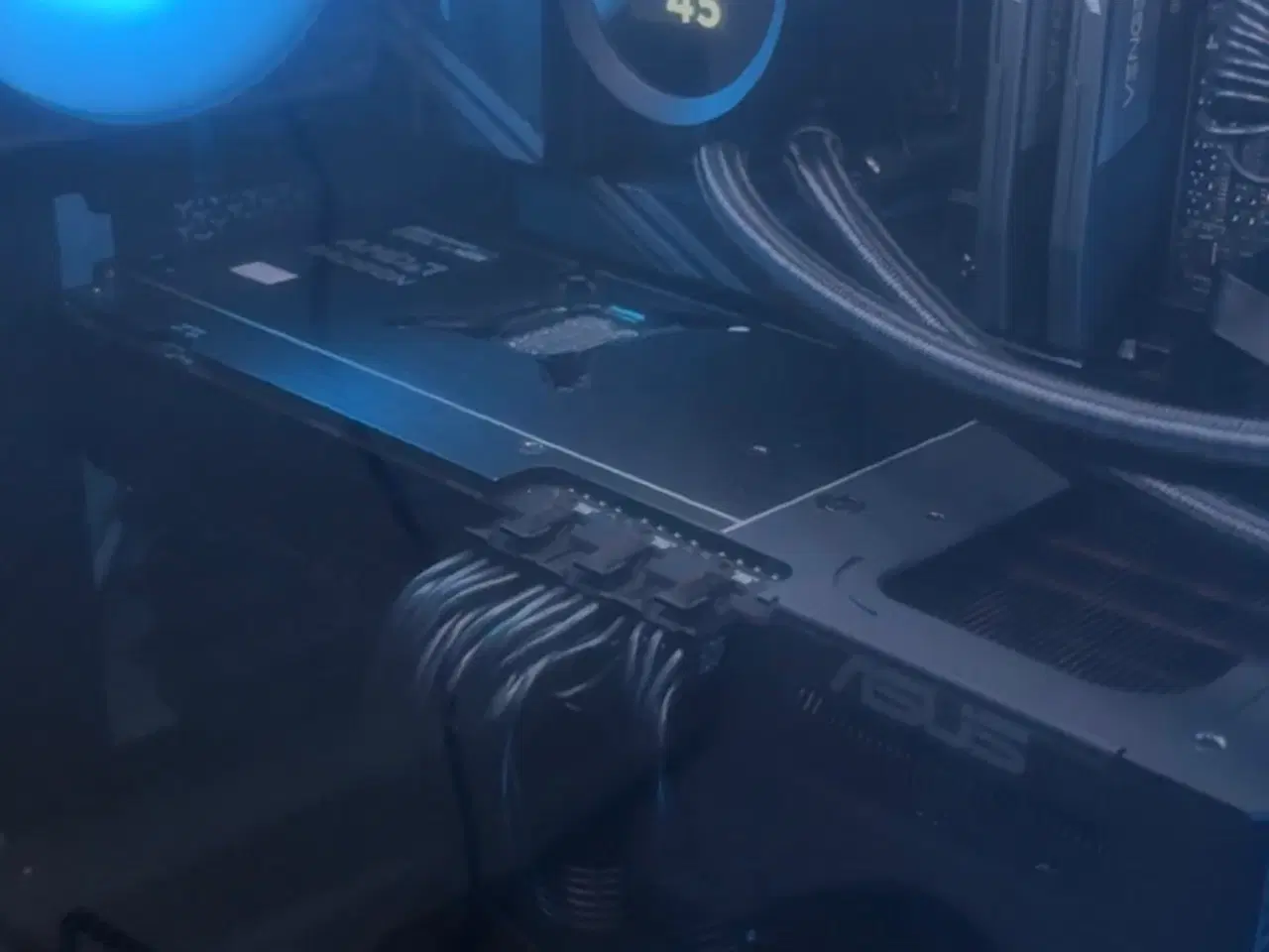 Billede 3 - Kraftig Gaming PC, RYZEN 7 9800X3D/9070 XT