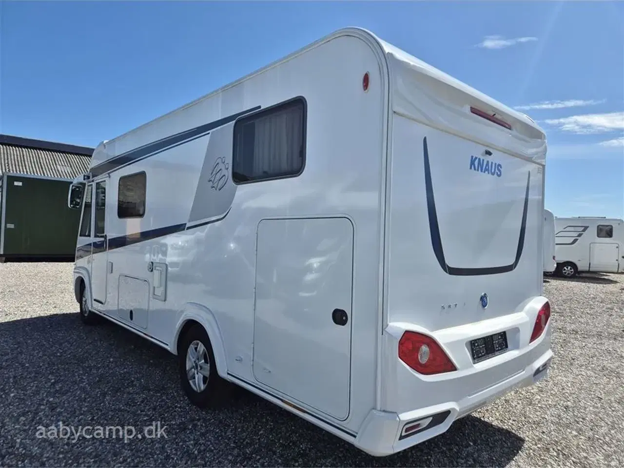 Billede 3 - 2018 - Knaus Sky I 650   Egoist Camper med god indretning. solceller. batteri. tv. el-markise. og el-trin.