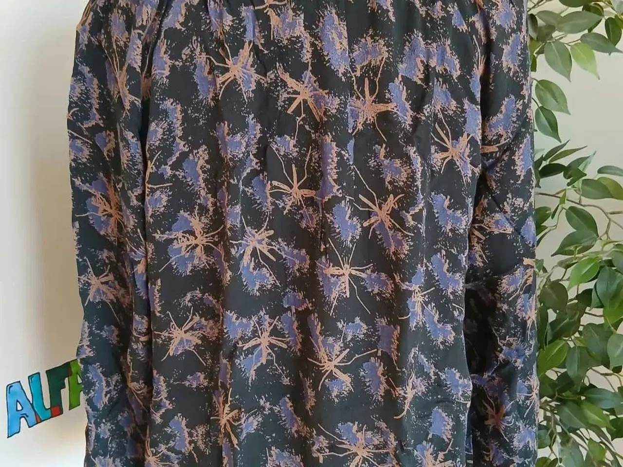 Billede 6 - Skjorte. Kön & Men. Small/36