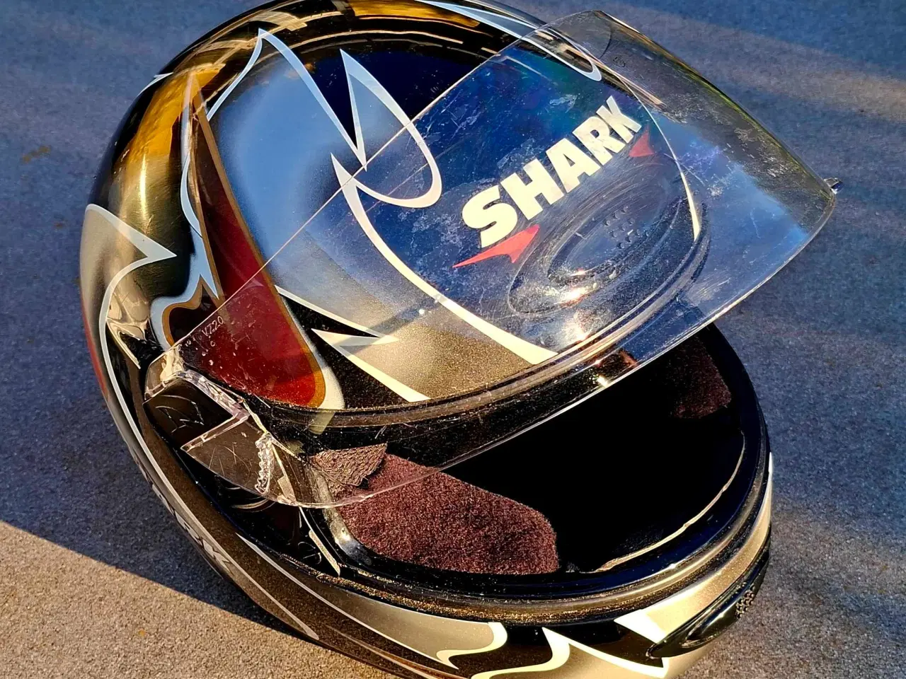 Billede 5 - Shark styrthjelm str 54/xs