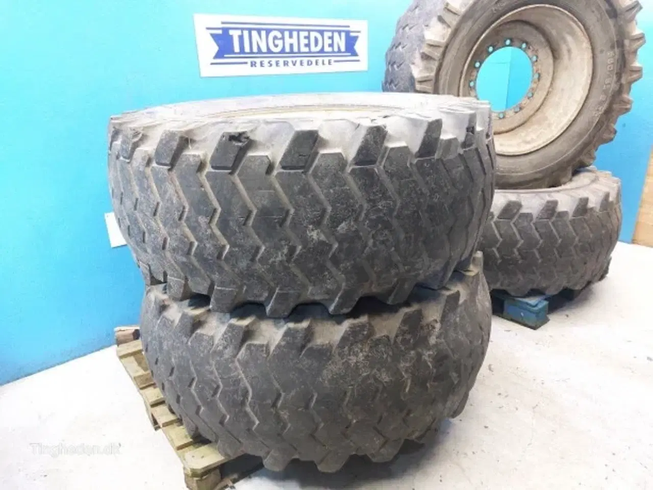 Billede 2 - 30"   580/65 R30 Sæt