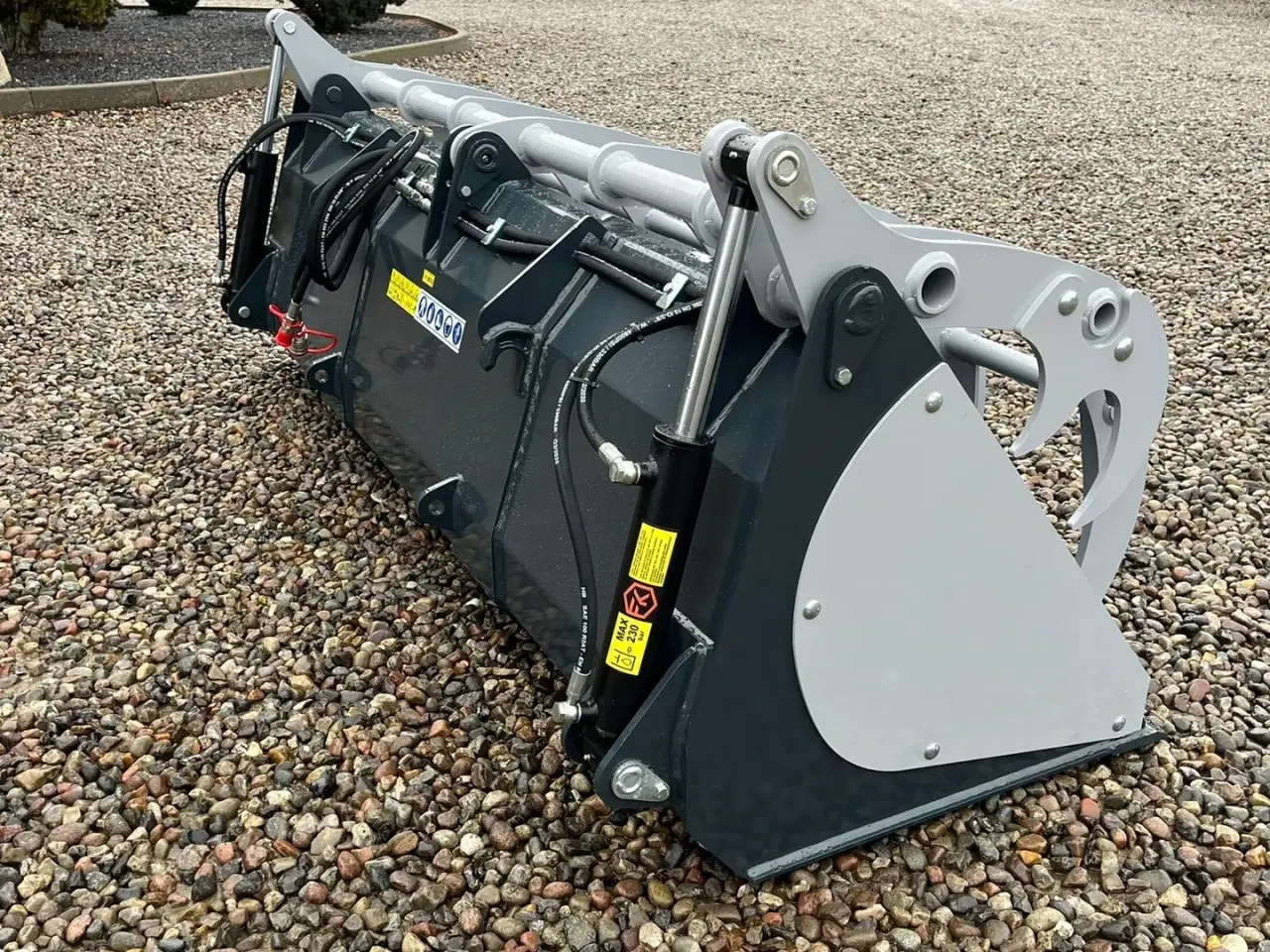 Billede 6 - Limas MultiMax 2,4M Skårne Tænder   Euro beslag