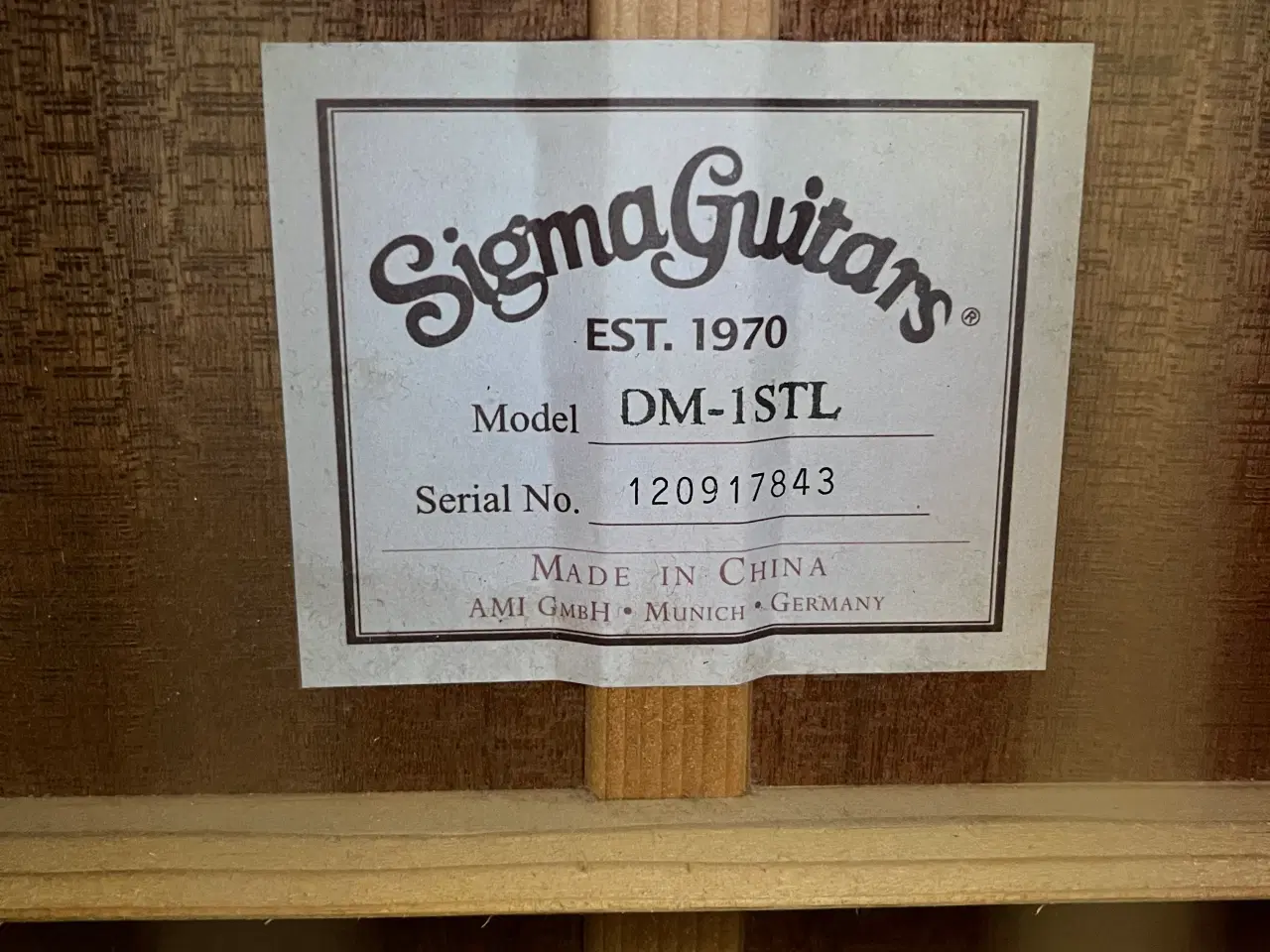 Billede 2 -  Sigma Left Handed Acoustic guitar