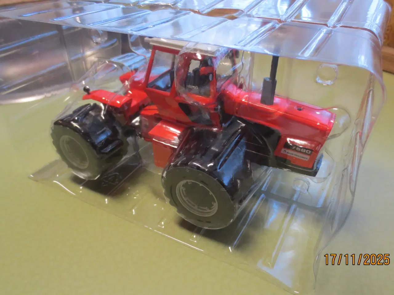 Billede 2 - 1 stk Ny Modeltraktor Massey Ferguson 7580 