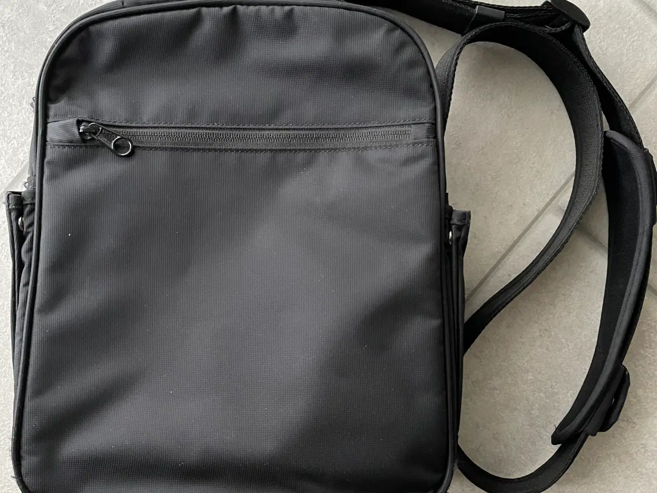 Billede 4 - Taske pacsafe model ls 250