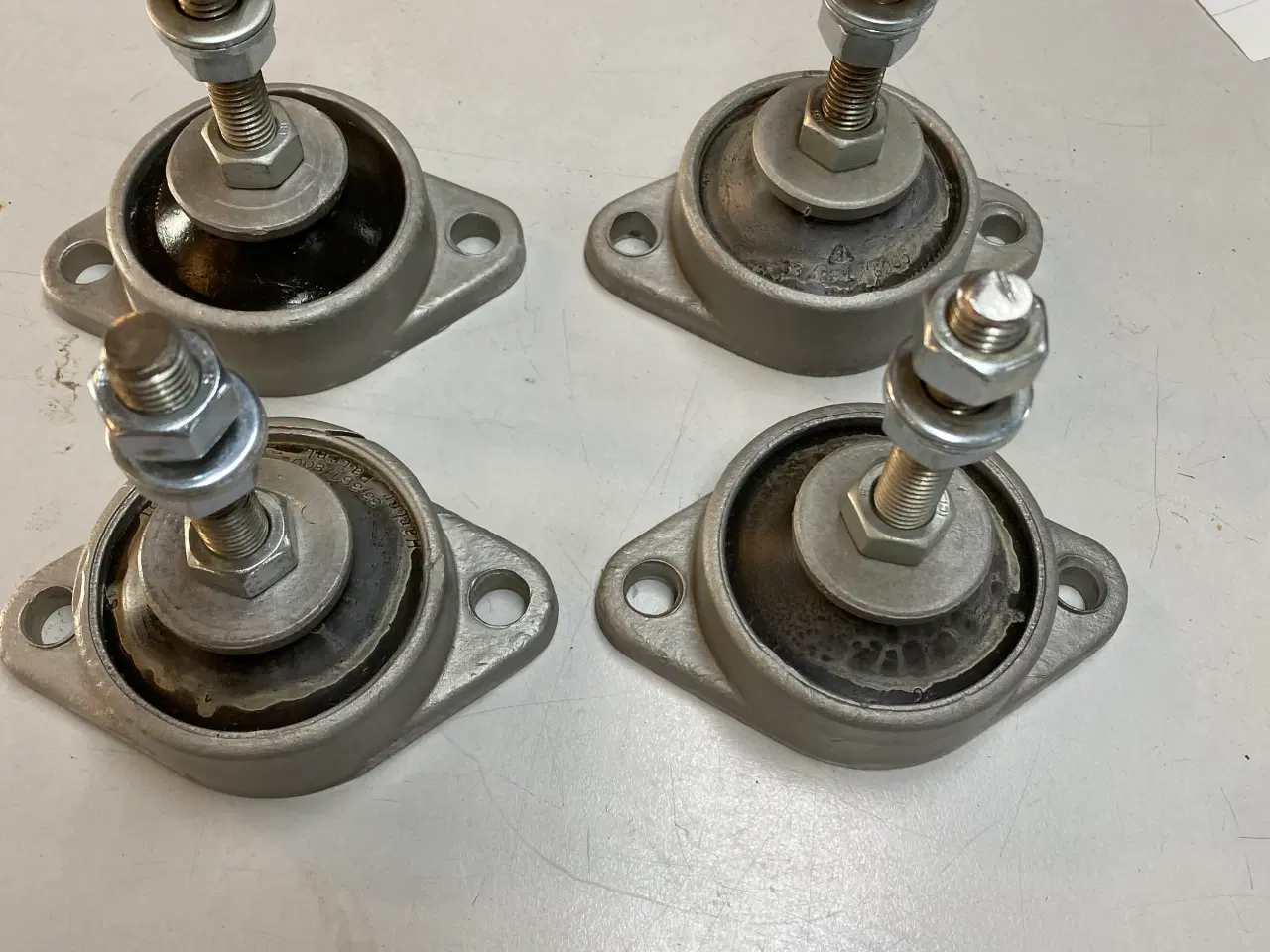 Billede 2 - Motorophæng/vibrationsdæmpere