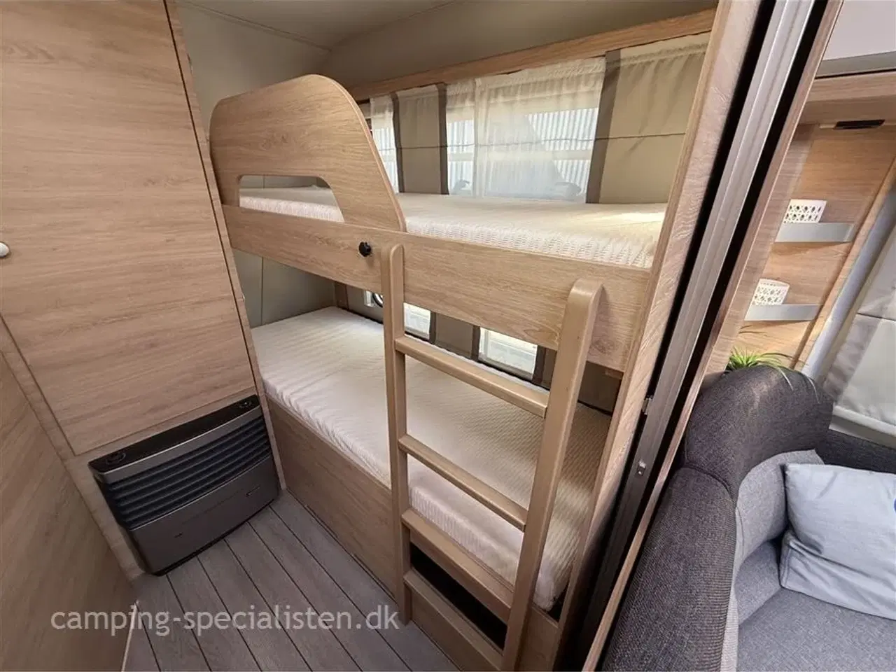 Billede 9 - 2022 - Knaus Südwind 580 QS 60 Years Celebration   Knaus Südwind 580 QS 60 Years  2022 model Se den nu hos Camping-Specialisten.dk