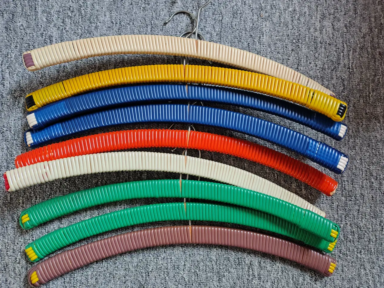 Billede 2 - Retro flettede bøjler