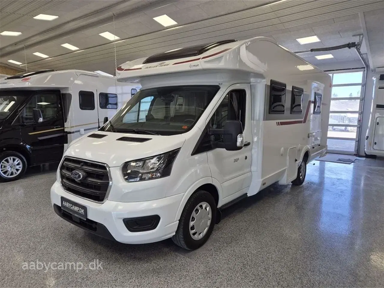 Billede 4 - 2021 - Rollerteam Kronos 282P   Automatgear. Solcelle. elektrisk markise. tv. lithium batteri. inverter. undervognsbehandlet. Bemærk kun 30,000 km!!