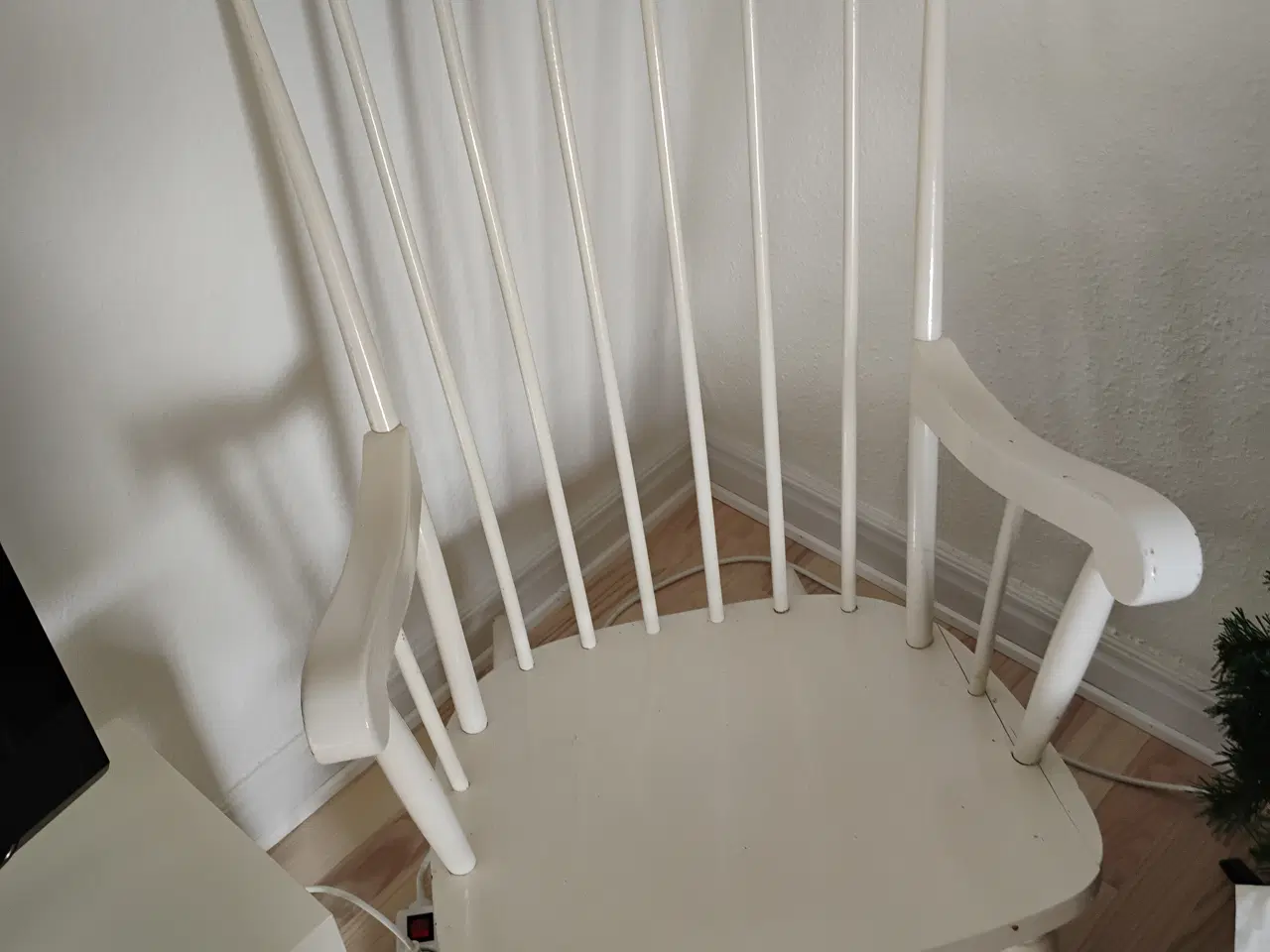 Billede 1 - Hvid gyngestol 