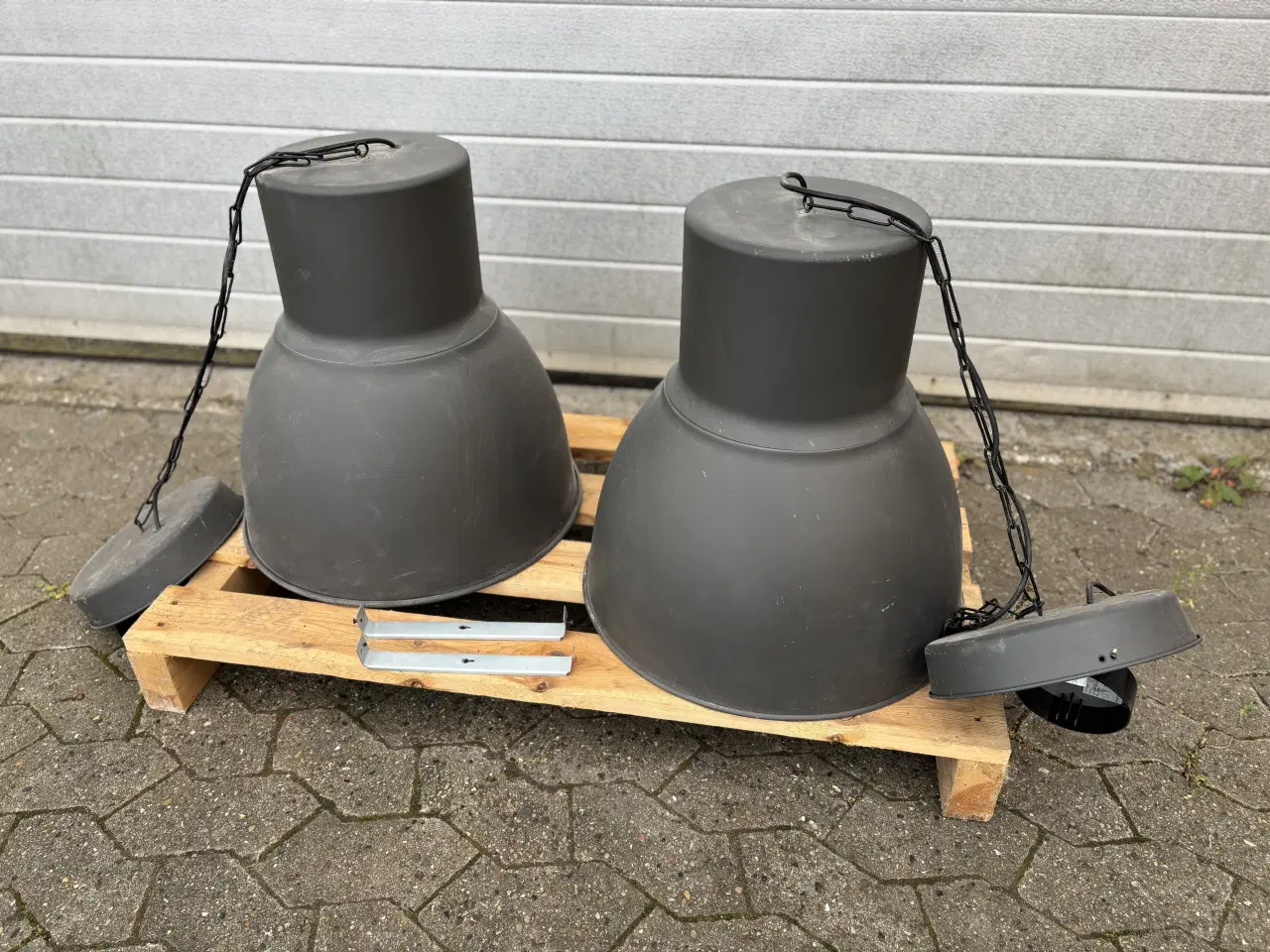 Billede 1 - Industrilamper 2 stk