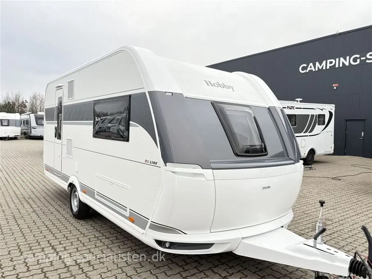 Billede 2 - 2026 - Hobby De Luxe 460 SL   2026 Hobby De Luxe 460 SL DK LINE - Kan ses nu hos Camping-Specialisten.dk
