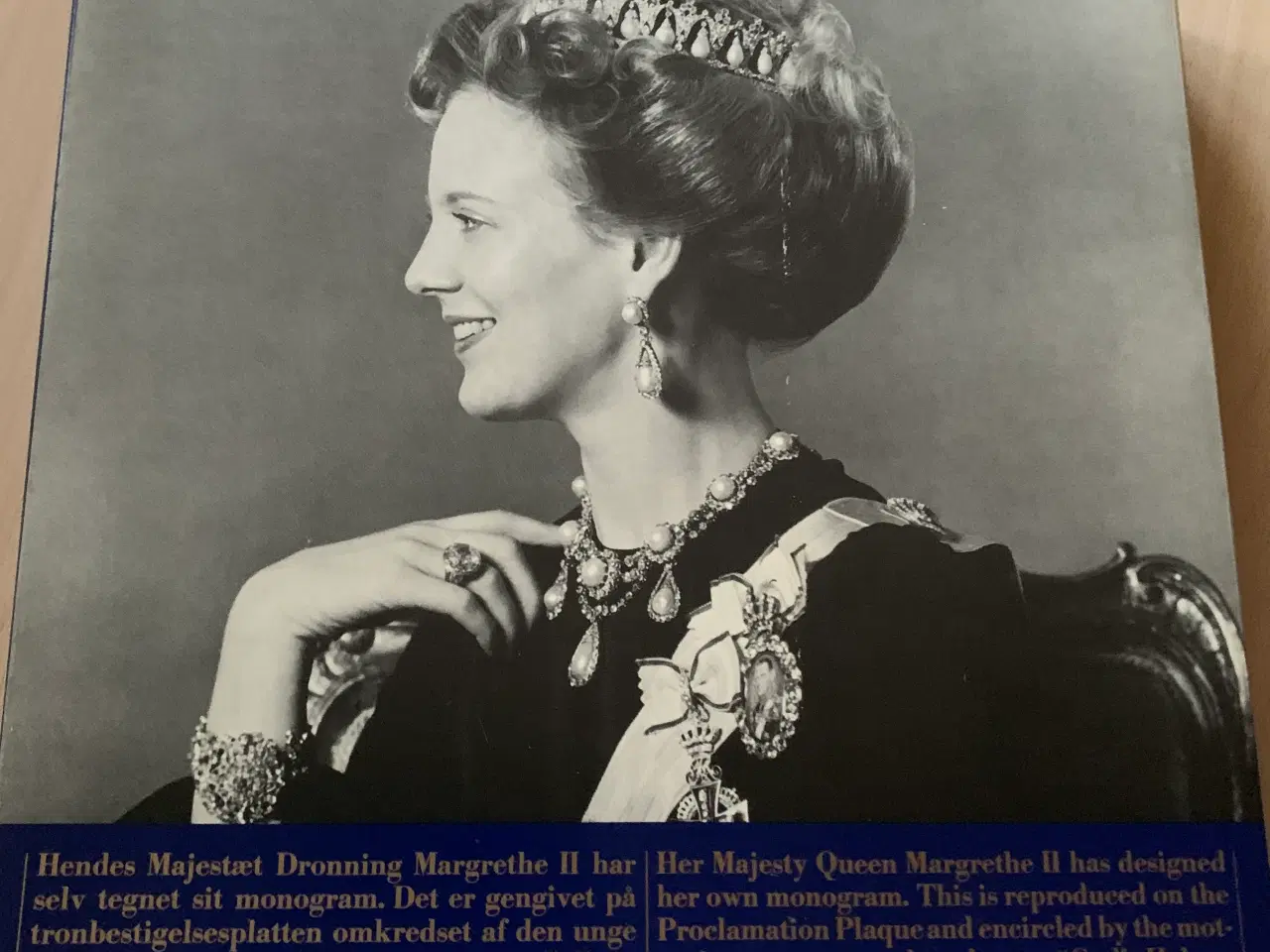 Billede 2 - Margrethe II Erindringsplatte B&G