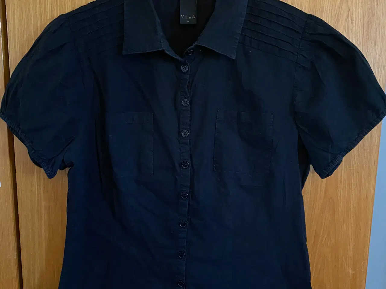 Billede 4 - En Bluse og tre skjorter
