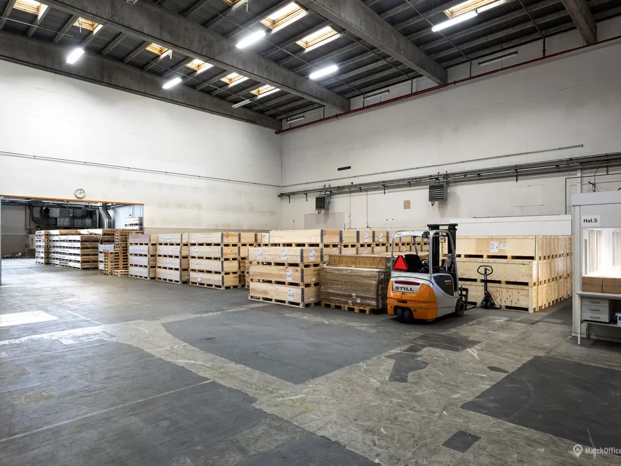 Billede 10 - Velbeliggende lager- og produktionsarealer med kontor på i alt 6.888 m²