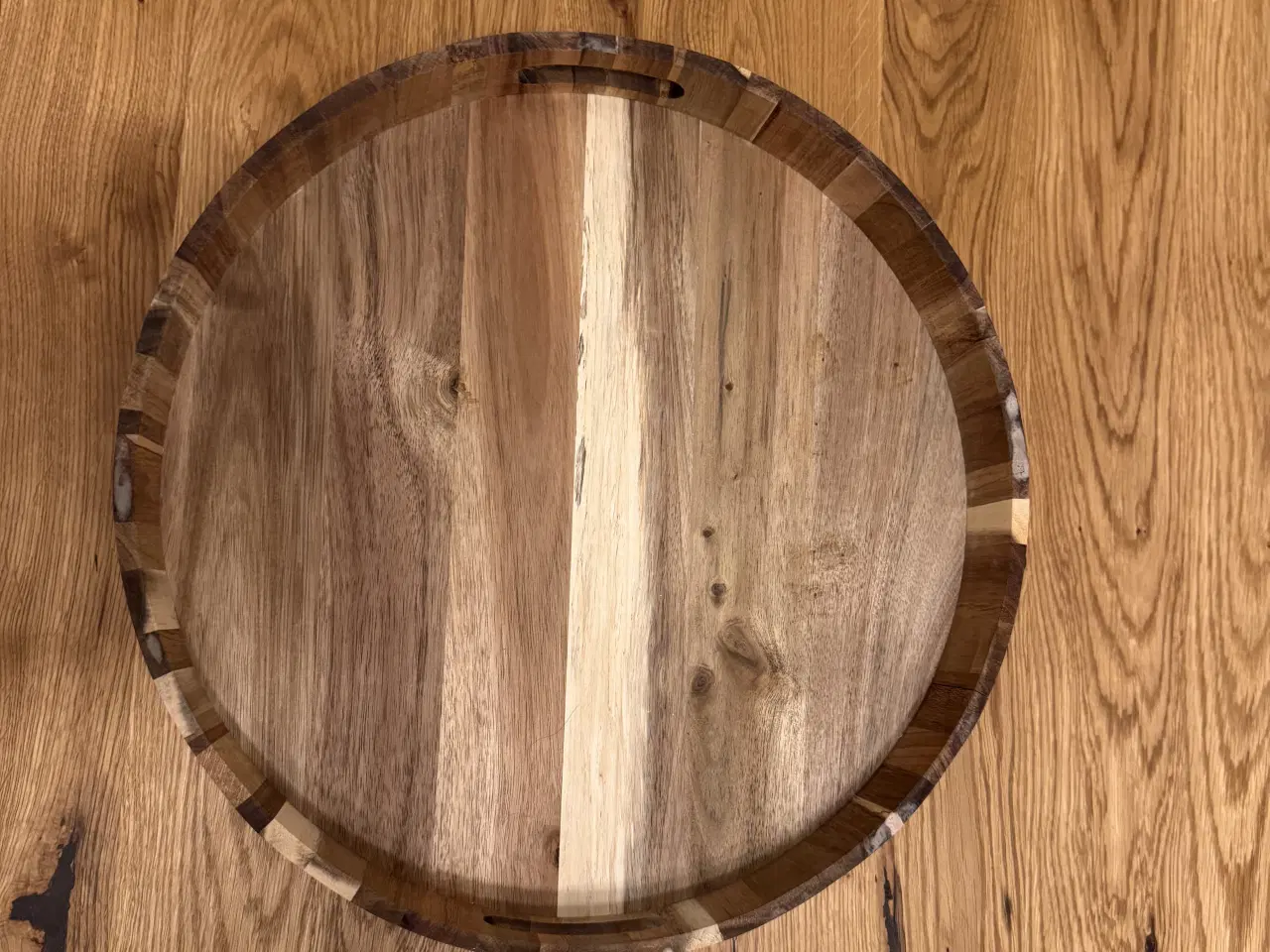 Billede 2 - Smuk elegant rund serveringsbakke – Ø40 cm