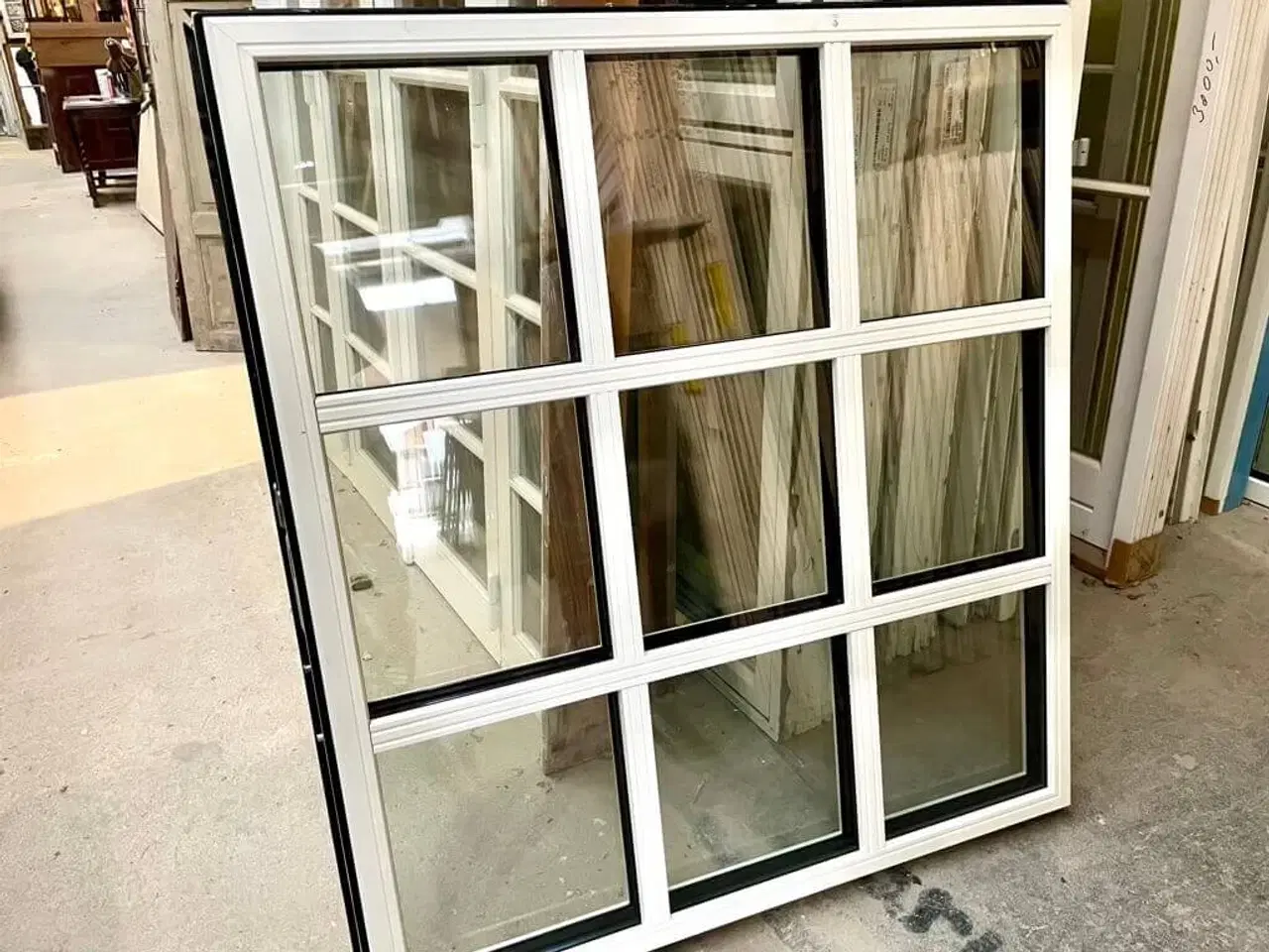 Billede 4 - Stor 9-ruders vinduesramme m. termoglas