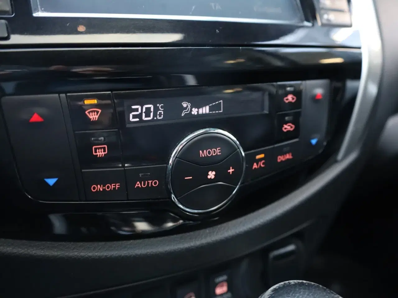 Billede 13 - Nissan Navara 2,3 dCi 190 Db.Kab Tekna aut.