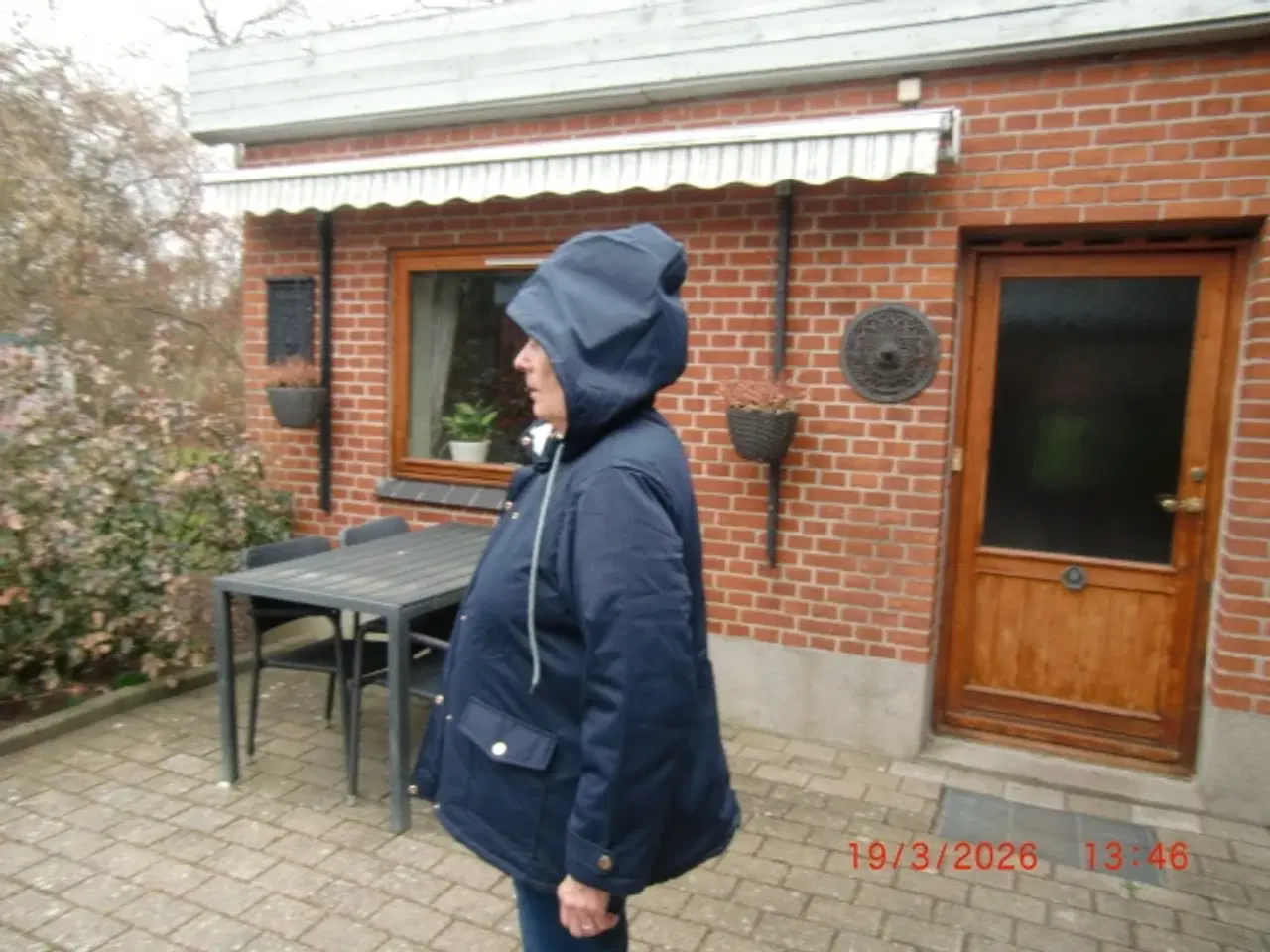 Billede 2 - Overgangsjakke med hætte. Ny fejlkøbt