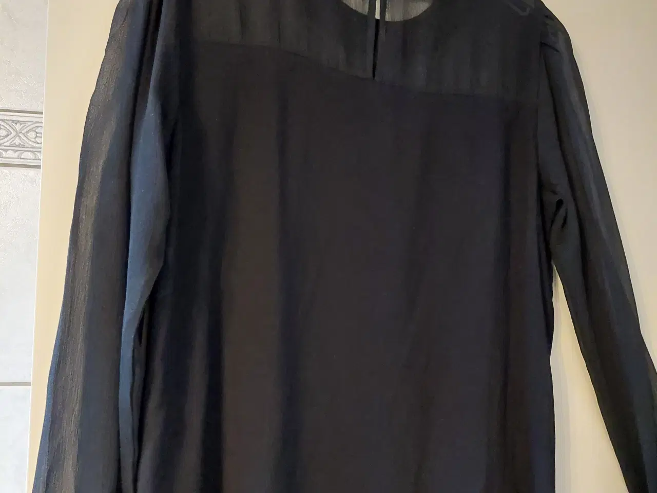 Billede 1 - Vila Skjortebluse Sort str M/Ny