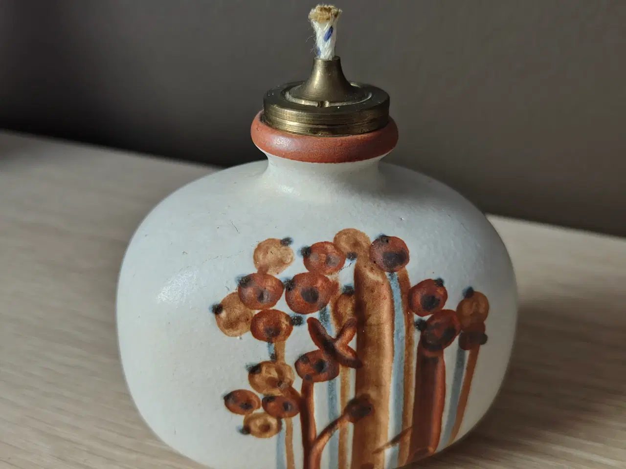 Billede 1 - Flot og velholdt Søholm olielampe