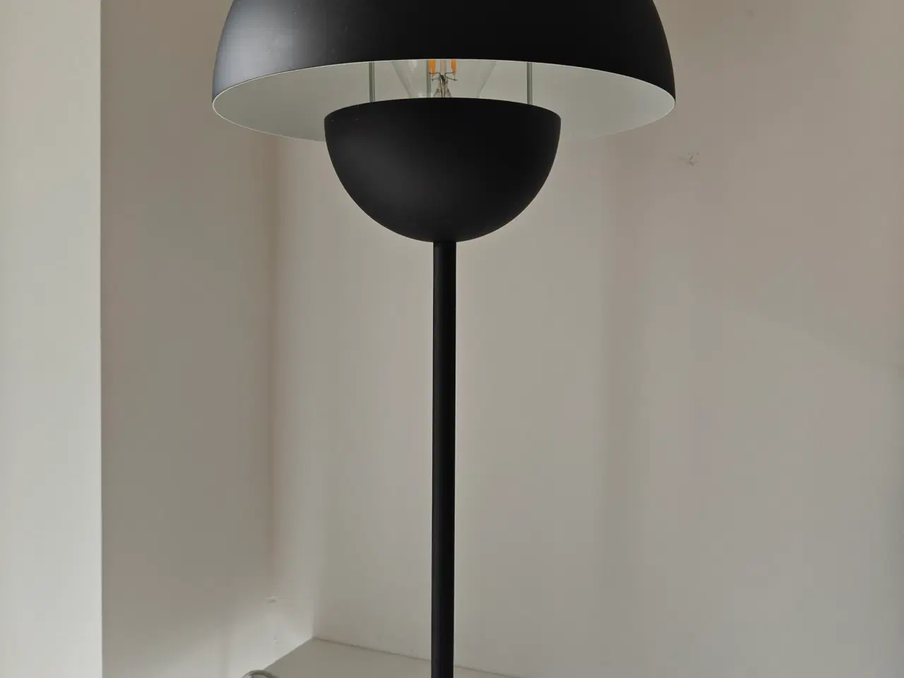 Billede 3 - Werner Panton VP3 bordlampe, 49,cm.
