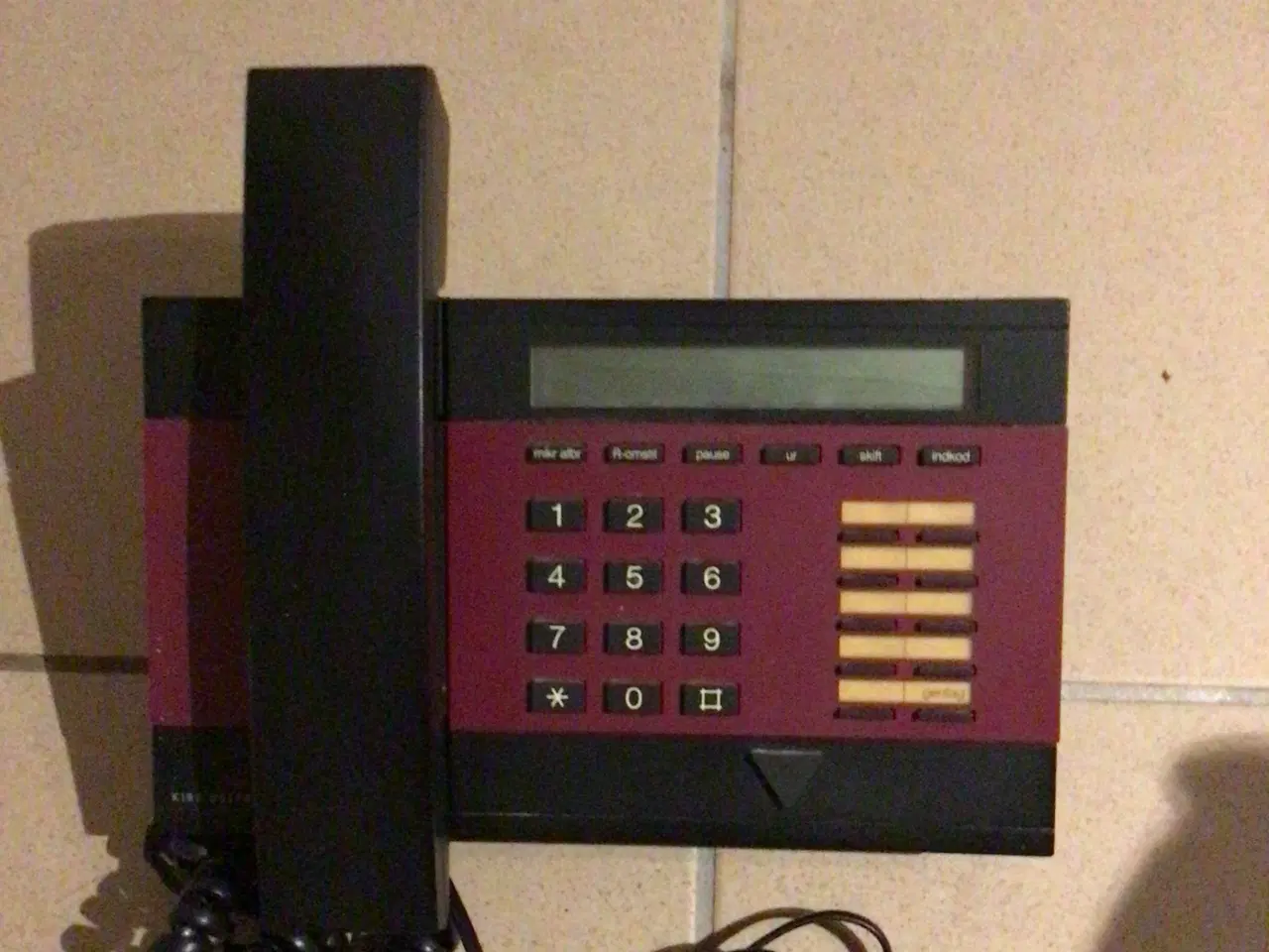 Billede 5 - 5 gamle telefoner