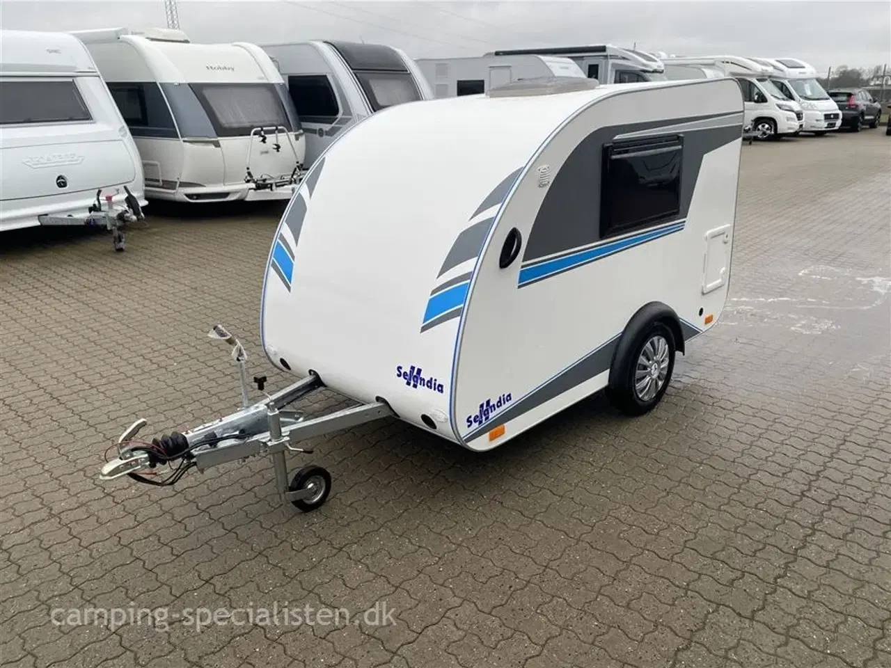 Billede 3 - 2026 - Tomplan mini Silver T750   Rigtig fin lille Tomplan T750 - kan nu ses hos Camping-Specialisten Silkeborg