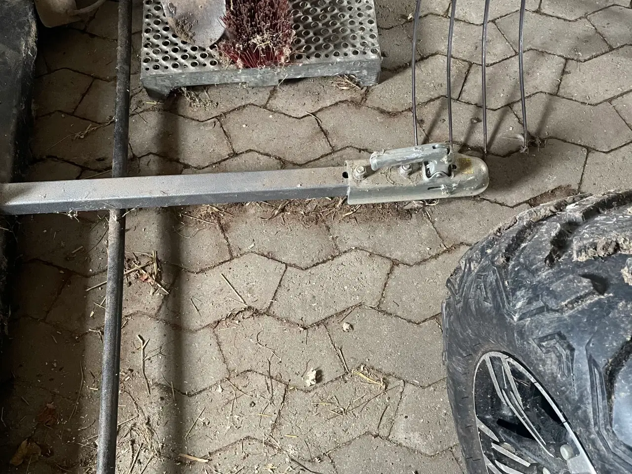 Billede 3 - Plæneklipper til at koble efter ATV