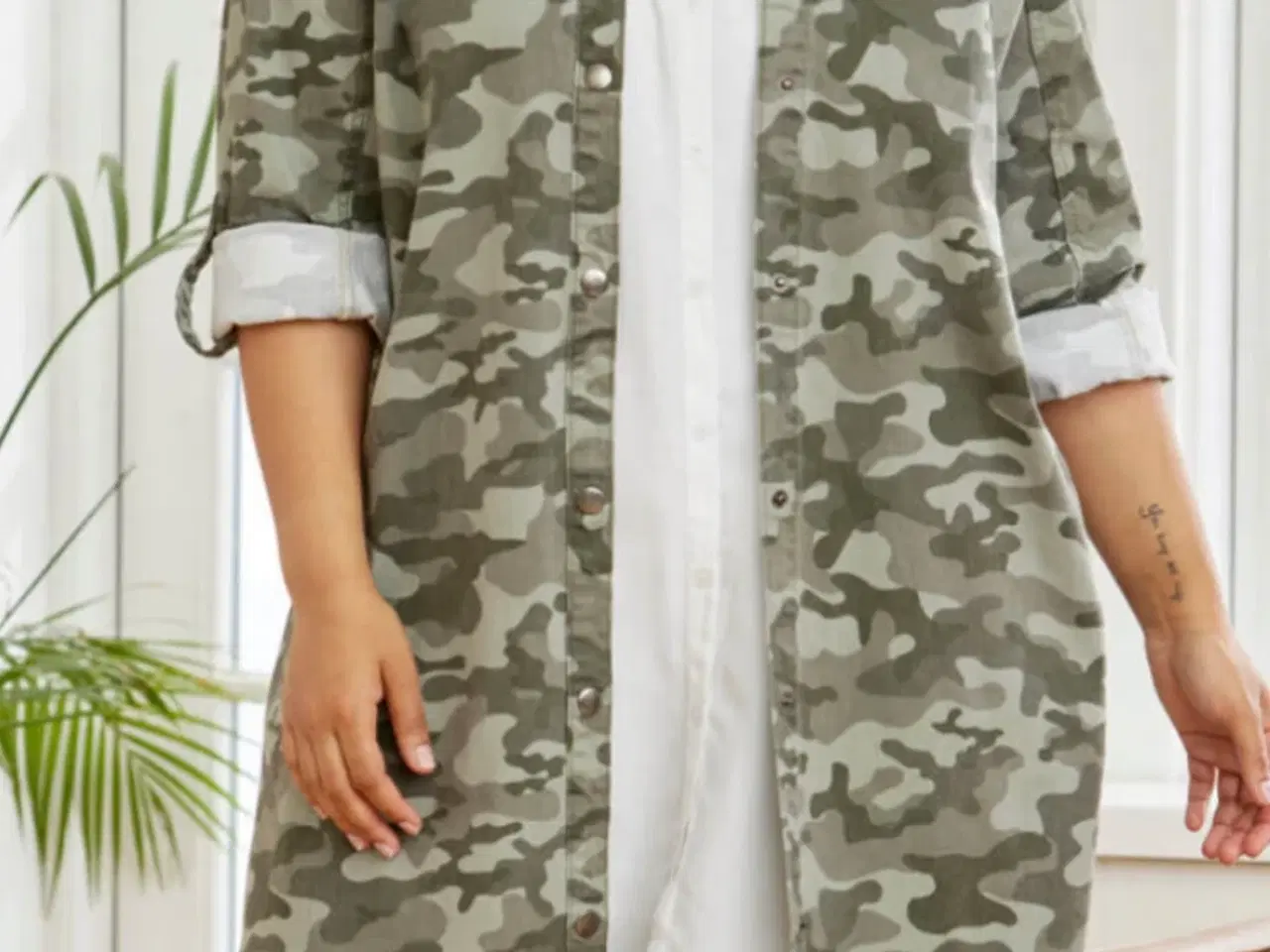 Billede 2 - Camouflage jakke Zhenzi