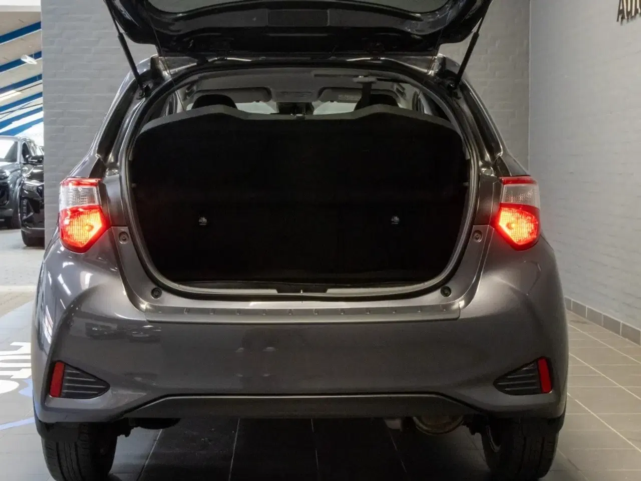 Billede 6 - Toyota Yaris 1,5 Hybrid H2 Premium e-CVT