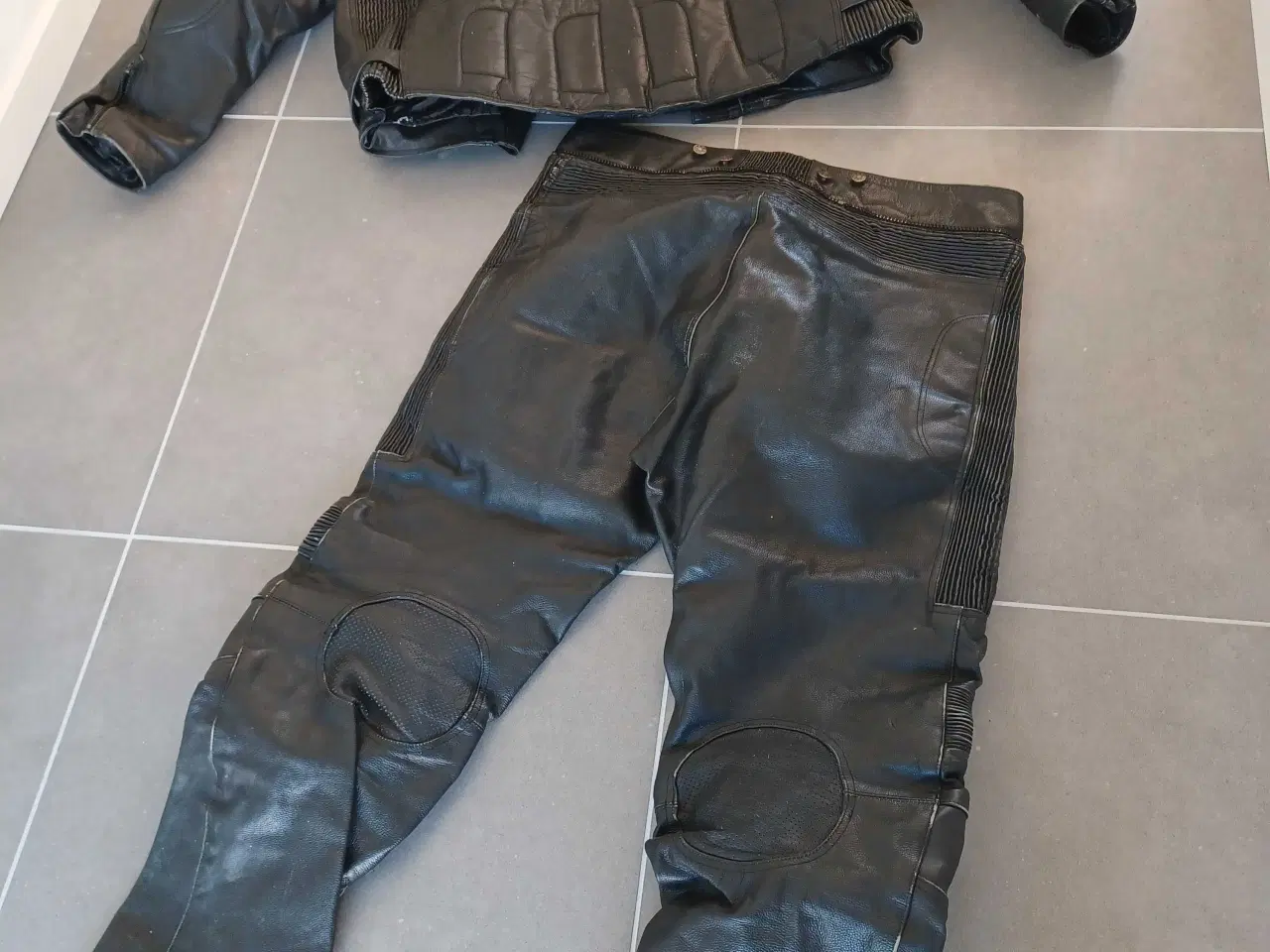 Billede 3 - Stor motorcykel jakke m bukser 