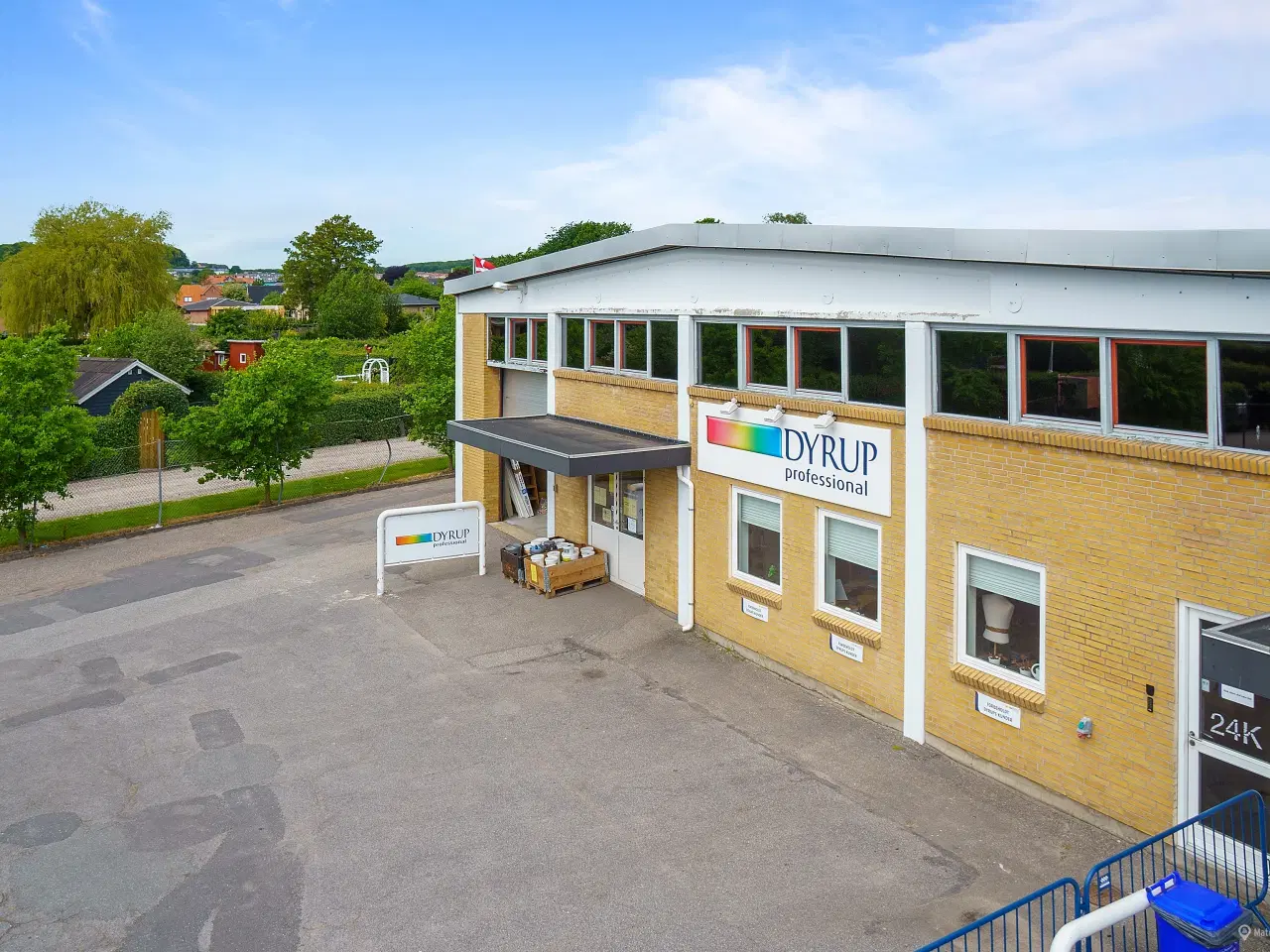 Billede 3 - Stor rummelig engros butik/lager med tilhørende kontorer