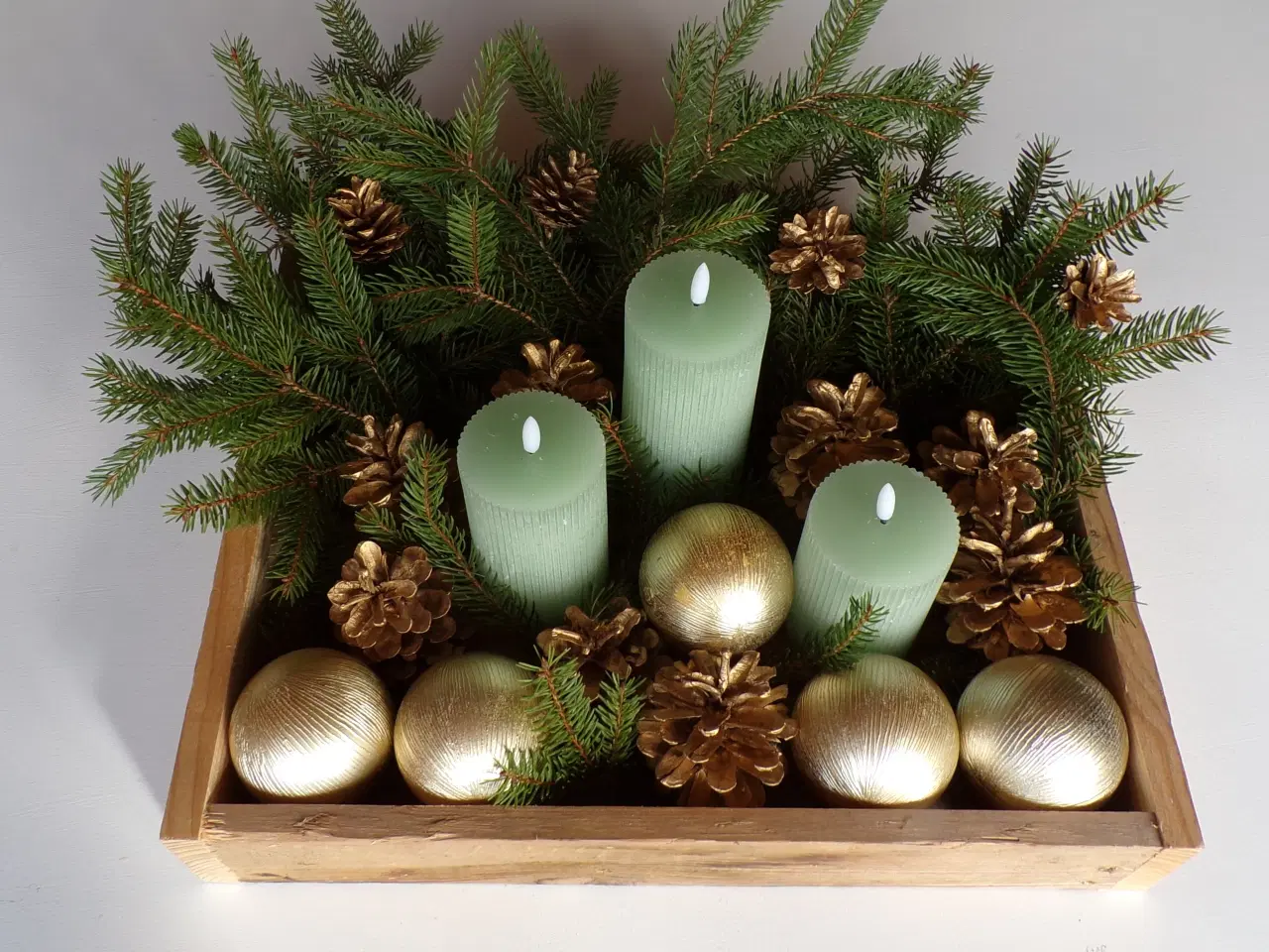 Billede 2 - Træ kasse / bakke i genbrugstræ fyr 35 x 30