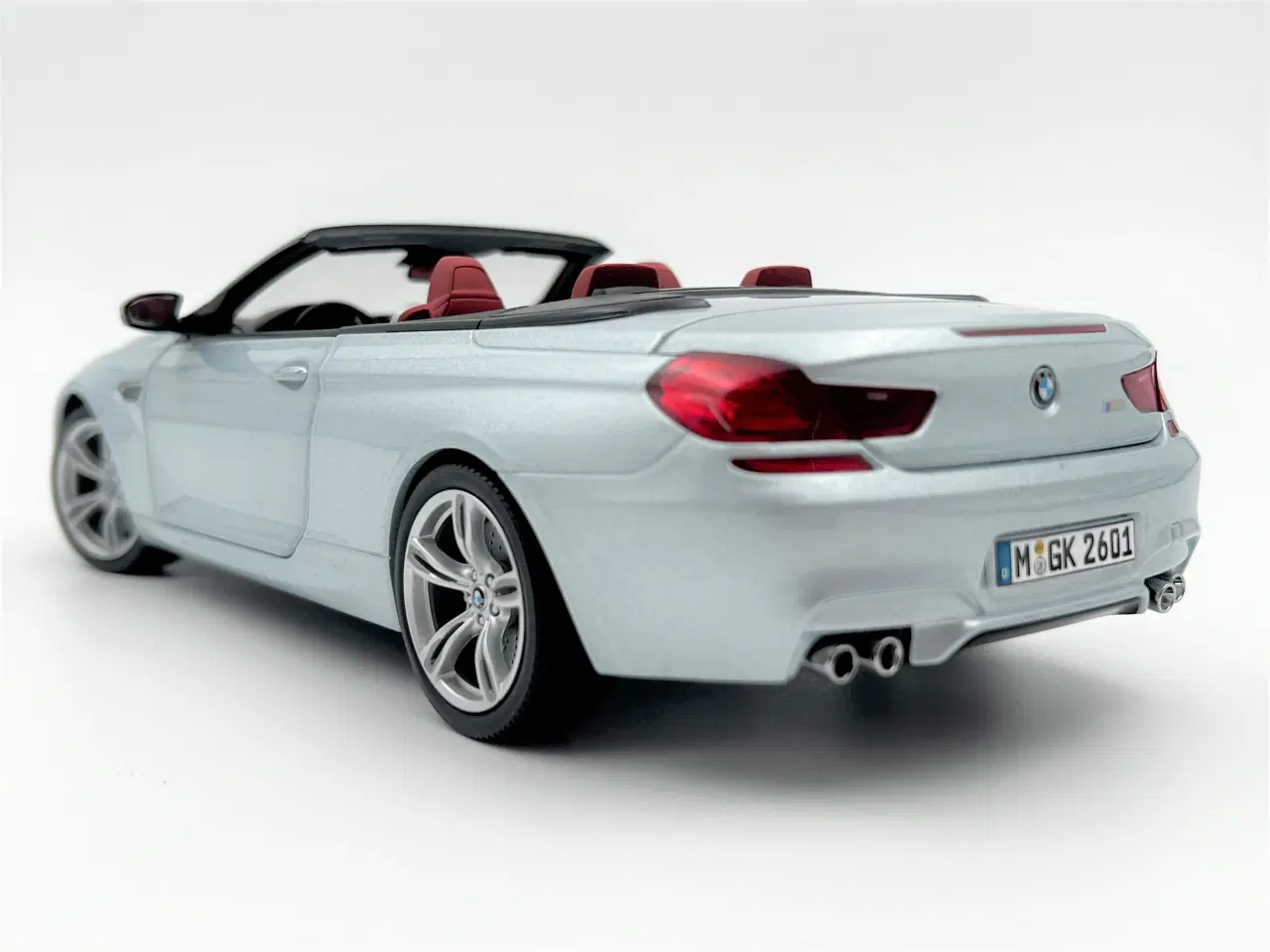 Billede 3 - 2013 BMW M6 F12 "Dealer Edition" 1:18