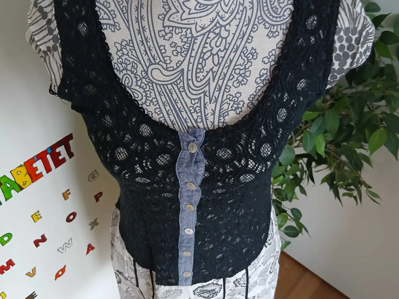 Billede 2 - Kjole. Container. Medium/38