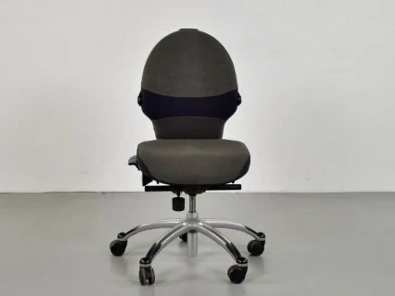 Billede 1 - Rh extend kontorstol med gråbrun polster med grå bælte