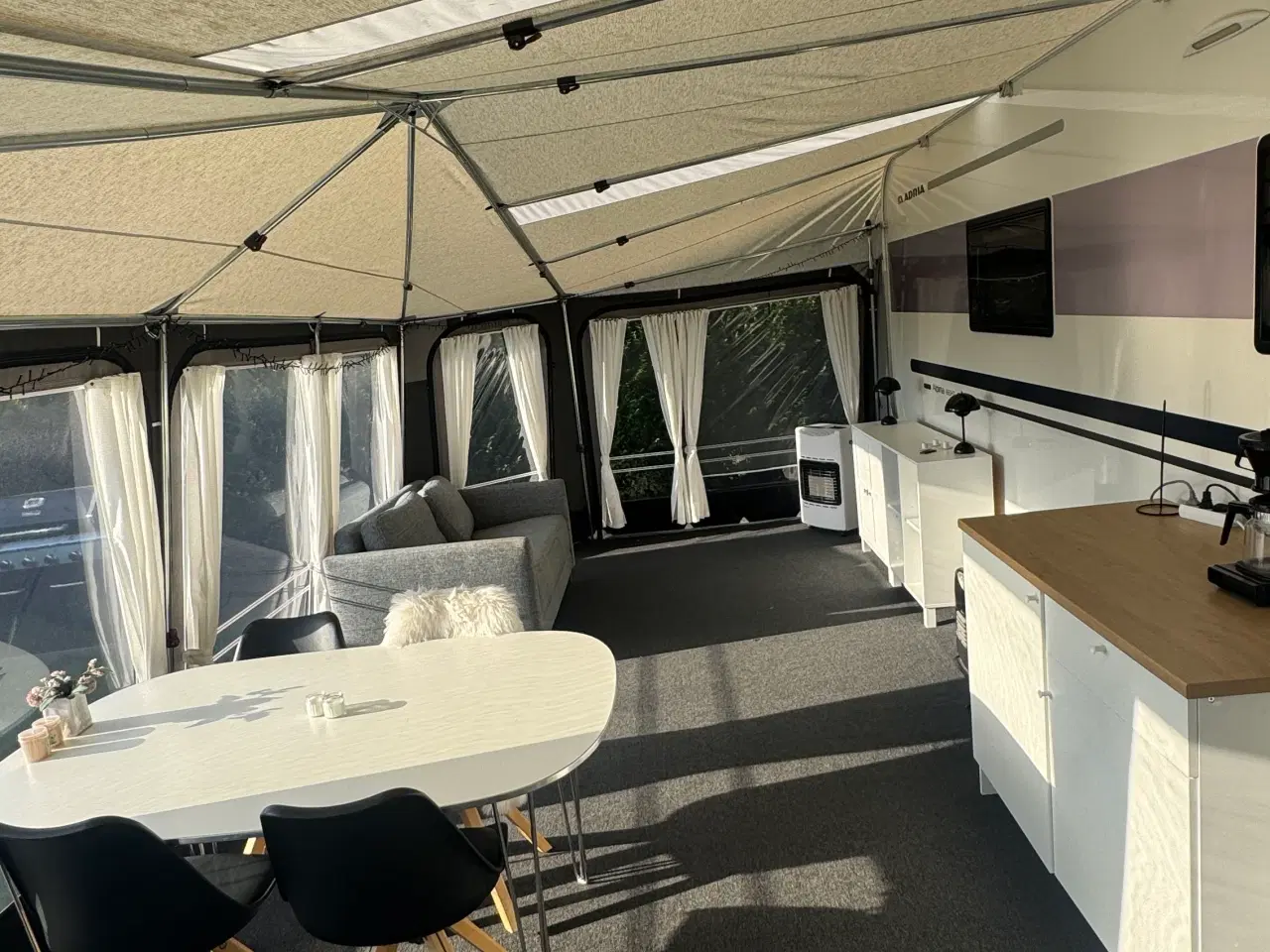 Billede 8 - Adria Alpina 663HT campingvogn 