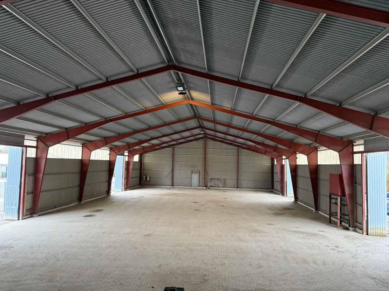 Billede 1 - Flot hal til leje i Hvalsø