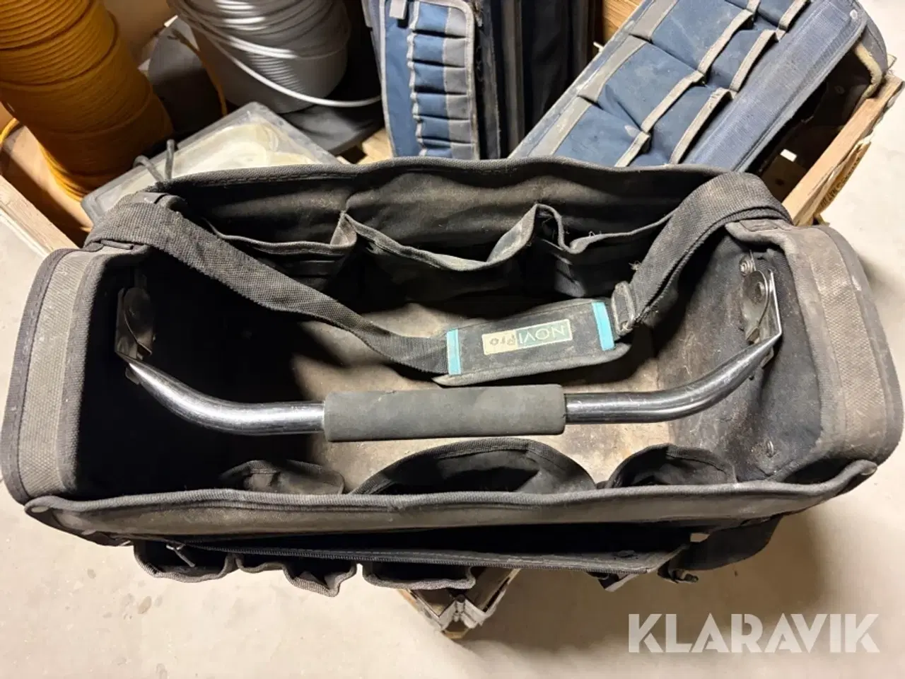 Billede 2 - Diverse tasker, lamper og ledninger 3 tasker, 3 lamper og 4 ledninger