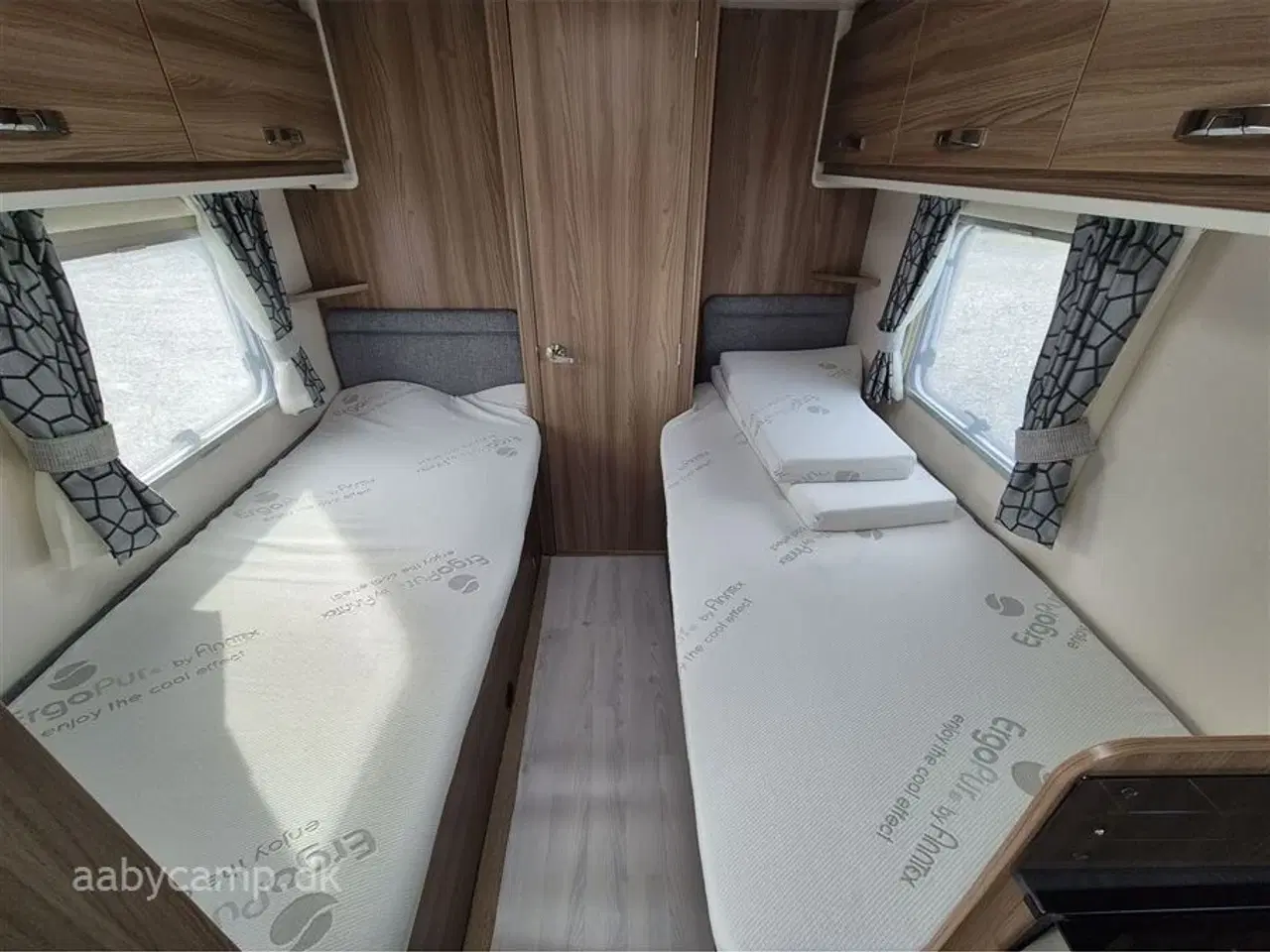 Billede 13 - 2022 - Sprite Mondial 490 Enkelt senge. markise. Isabella Capri fortelt. Mover. Batteri. gasalarm. cykelstativ.